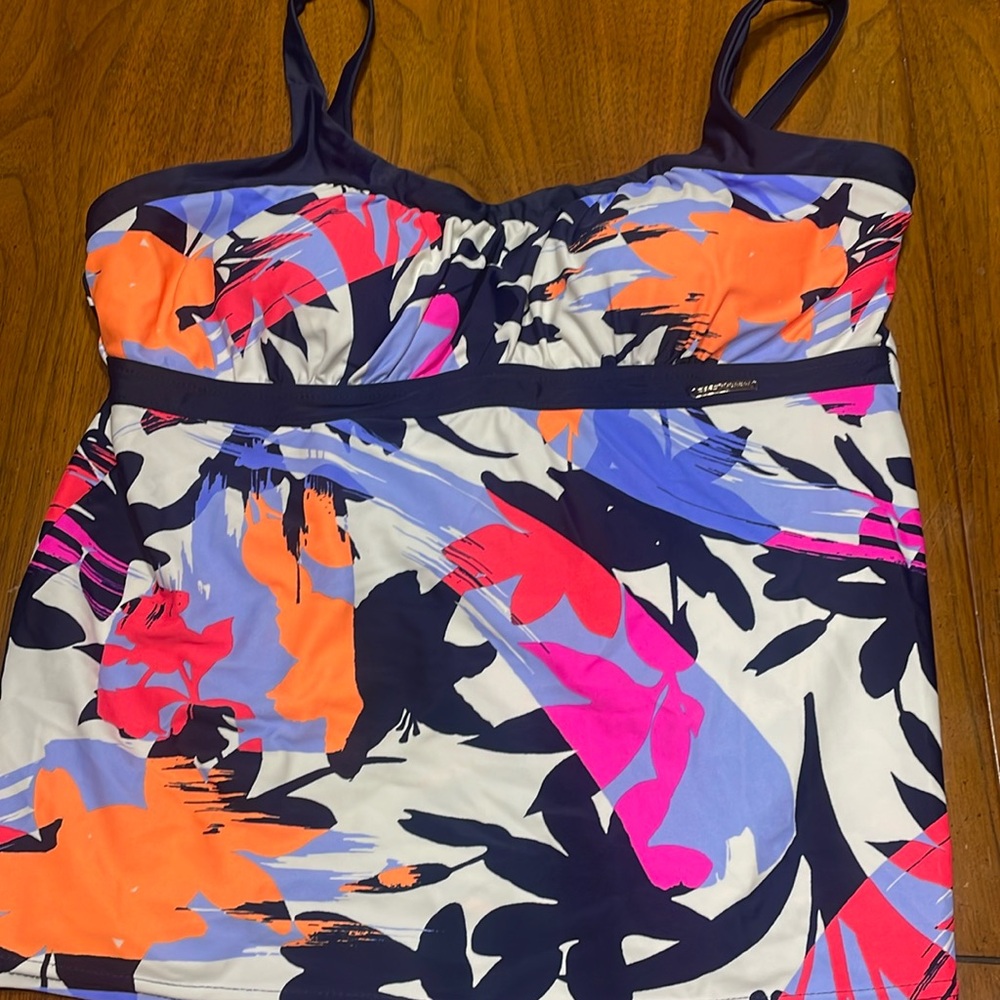 Zeroxposur swimwear tankini top
